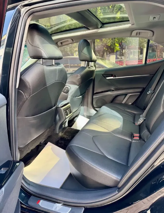 2021 Toyota Camry 2.5L 178HP L4 E-CVT Hybrid,autocango,china used car exporter,china ev exporter,chinese used car exporter,chinese used ev exporter