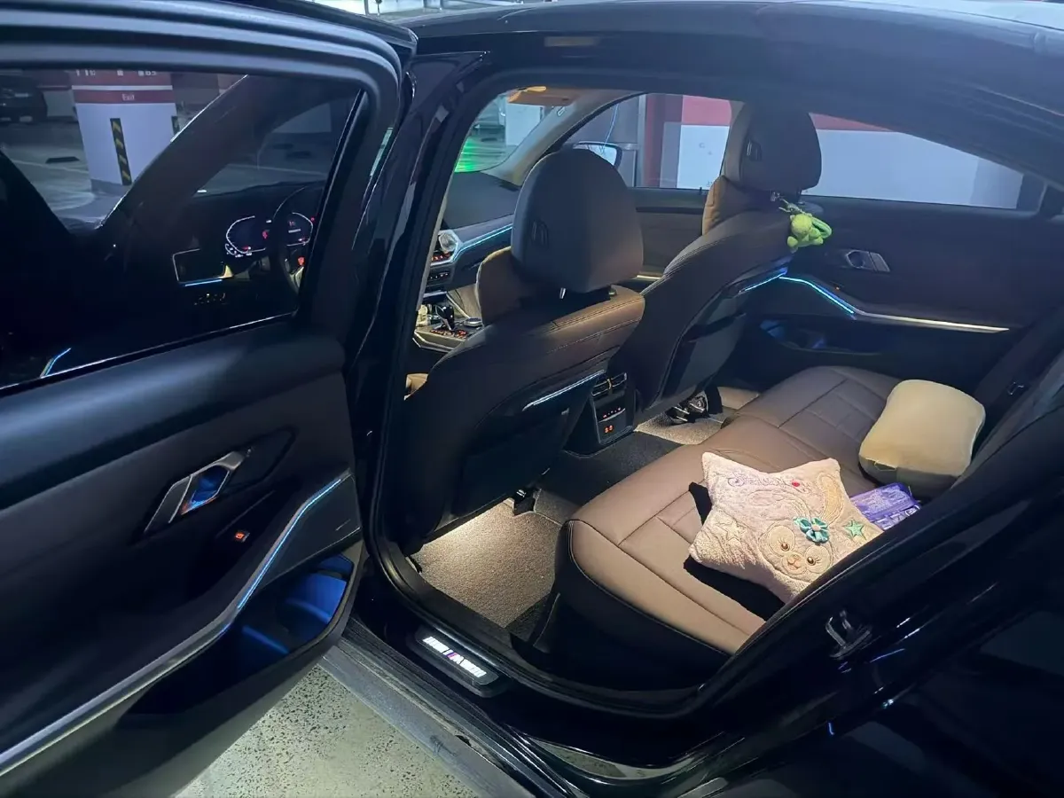 2021 BMW 3 Series 2.0T 184HP L4 8AT,autocango,china used car exporter,china ev exporter,chinese used car exporter,chinese used ev exporter