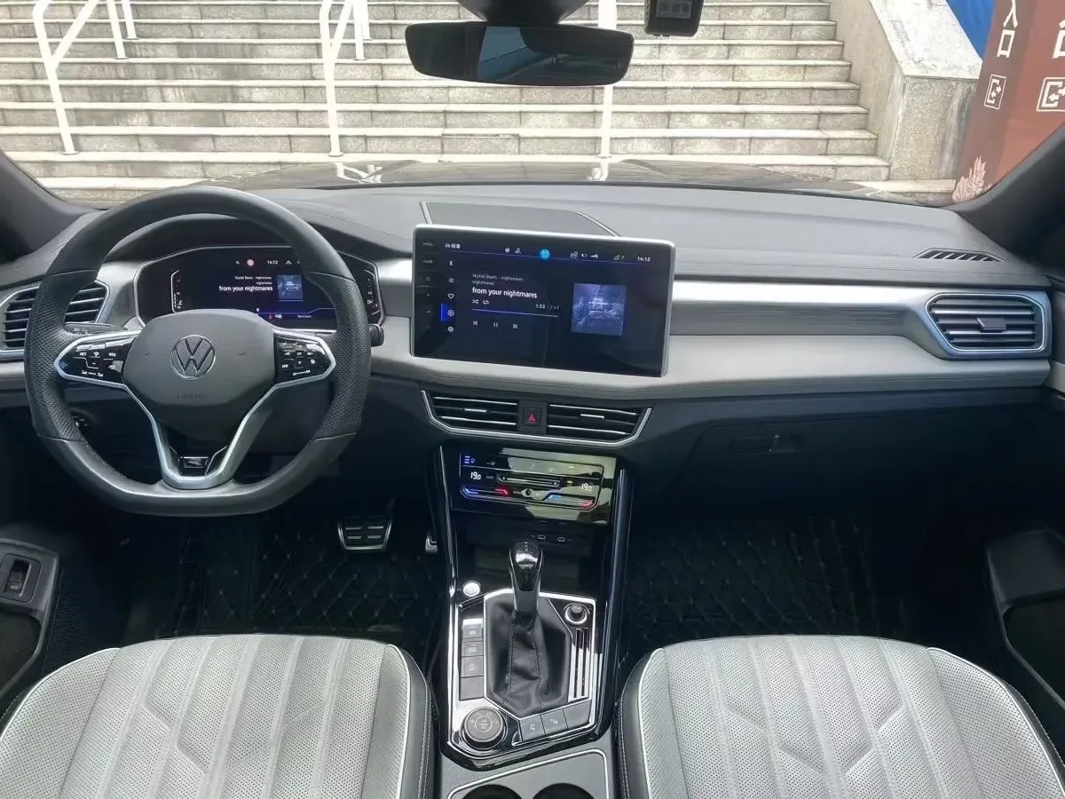 2023 Volkswagen Tayron 2.0T 220HP L4 7DCT,autocango,china used car exporter,china ev exporter,chinese used car exporter,chinese used ev exporter