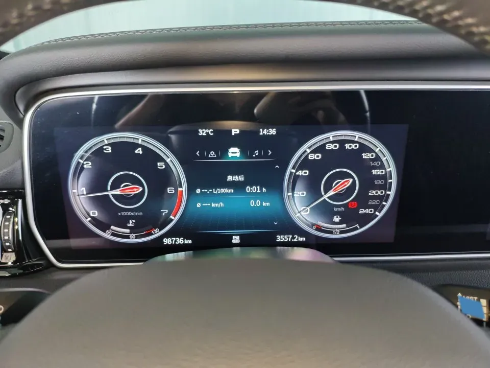 2022 HongQi HS5 2.0T 224HP L4 6AT,autocango,china used car exporter,china ev exporter,chinese used car exporter,chinese used ev exporter