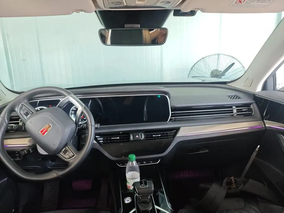 2022 HongQi HS5 2.0T 224HP L4 6AT,autocango,china used car exporter,china ev exporter,chinese used car exporter,chinese used ev exporter