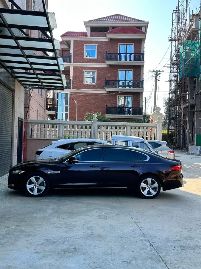 2018 Jaguar XFL 2.0T 200HP L4 8AT,autocango,china used car exporter,china ev exporter,chinese used car exporter,chinese used ev exporter