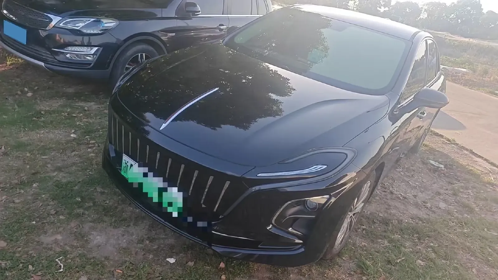 2024 HongQi E-QM5 BEV 72KWH,autocango,china used car exporter,china ev exporter,chinese used car exporter,chinese used ev exporter