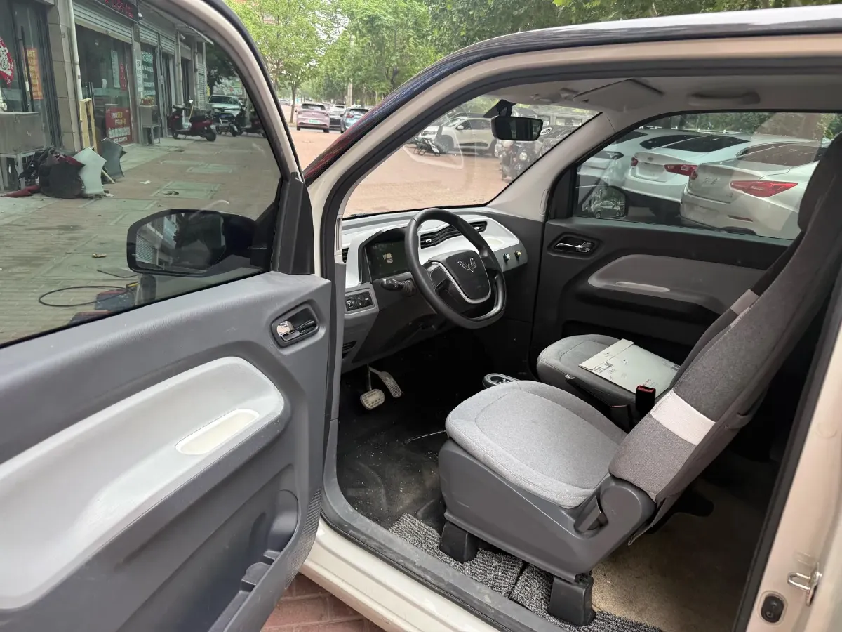 2021 WuLing HongGuang MINI EV BEV 9.3KWH,autocango,china used car exporter,china ev exporter,chinese used car exporter,chinese used ev exporter