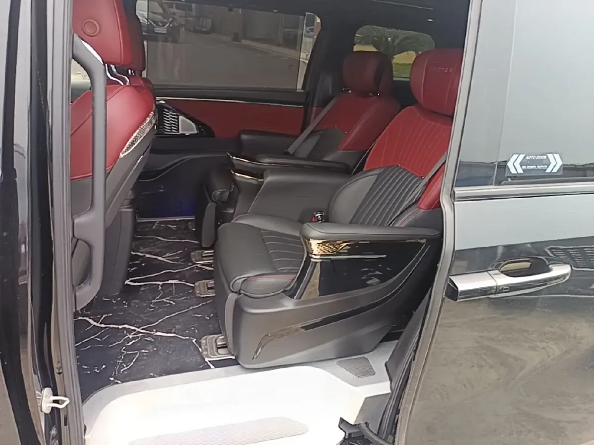 2023 GAC Trumpchi M8 2.0T 190HP L4 E-CVT Hybrid,autocango,china used car exporter,china ev exporter,chinese used car exporter,chinese used ev exporter