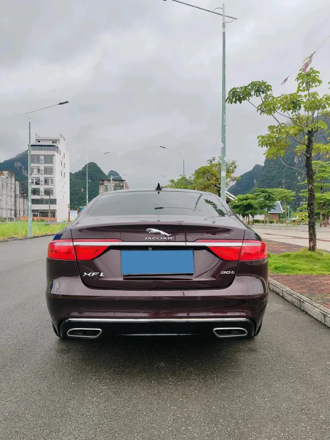 2020 Jaguar XFL 2.0T 200HP L4 8AT,autocango,china used car exporter,china ev exporter,chinese used car exporter,chinese used ev exporter