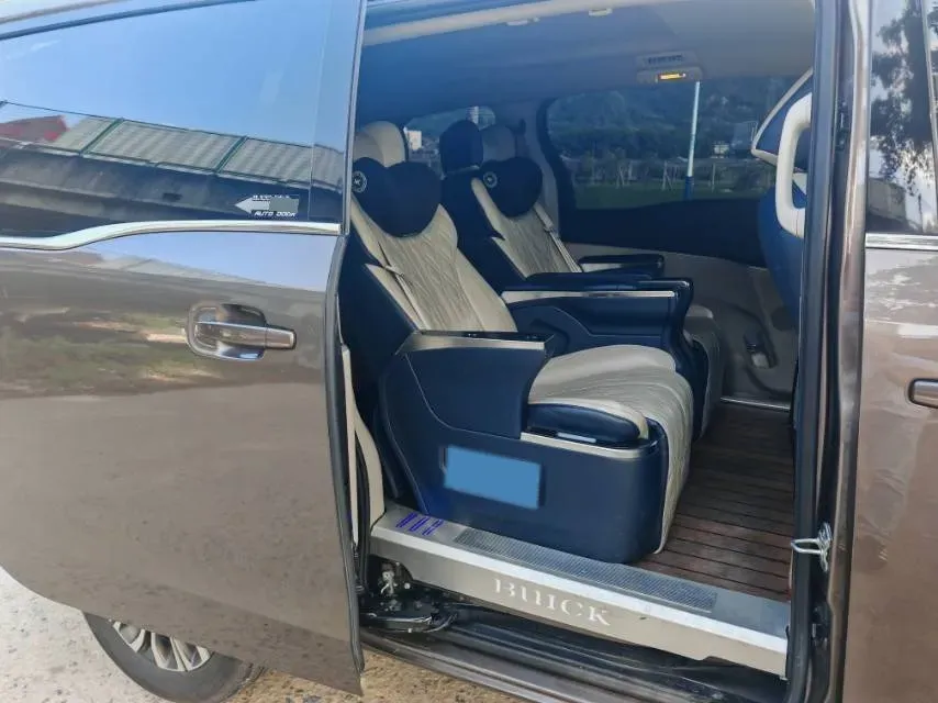 2022 Buick GL8 2.0T 237HP L4 9AT,autocango,china used car exporter,china ev exporter,chinese used car exporter,chinese used ev exporter