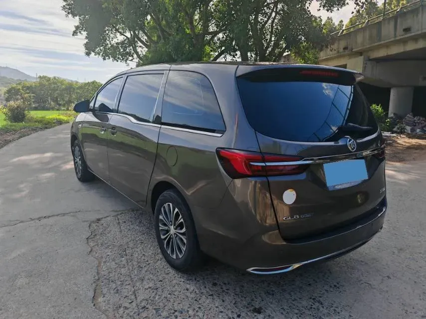 2022 Buick GL8 2.0T 237HP L4 9AT,autocango,china used car exporter,china ev exporter,chinese used car exporter,chinese used ev exporter