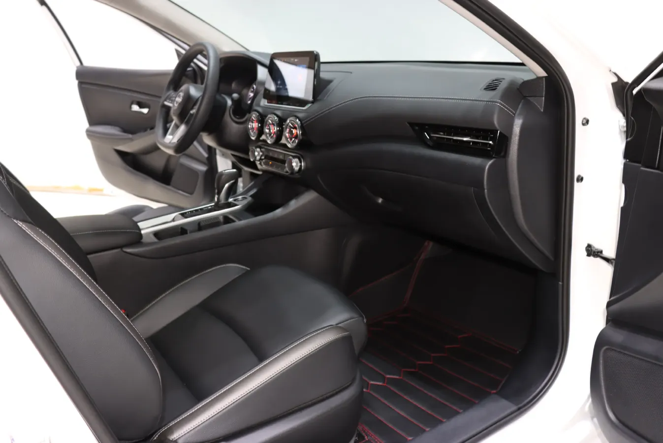 2025 Nissan Sylphy 1.6L 135HP L4 CVT,autocango,china used car exporter,china ev exporter,chinese used car exporter,chinese used ev exporter