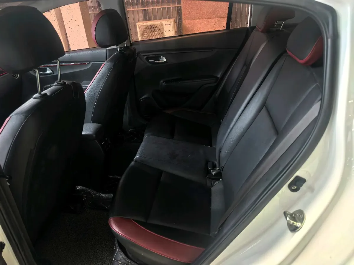 2017 Kia KX Cross 1.4L 100HP L4 6AT,autocango,china used car exporter,china ev exporter,chinese used car exporter,chinese used ev exporter