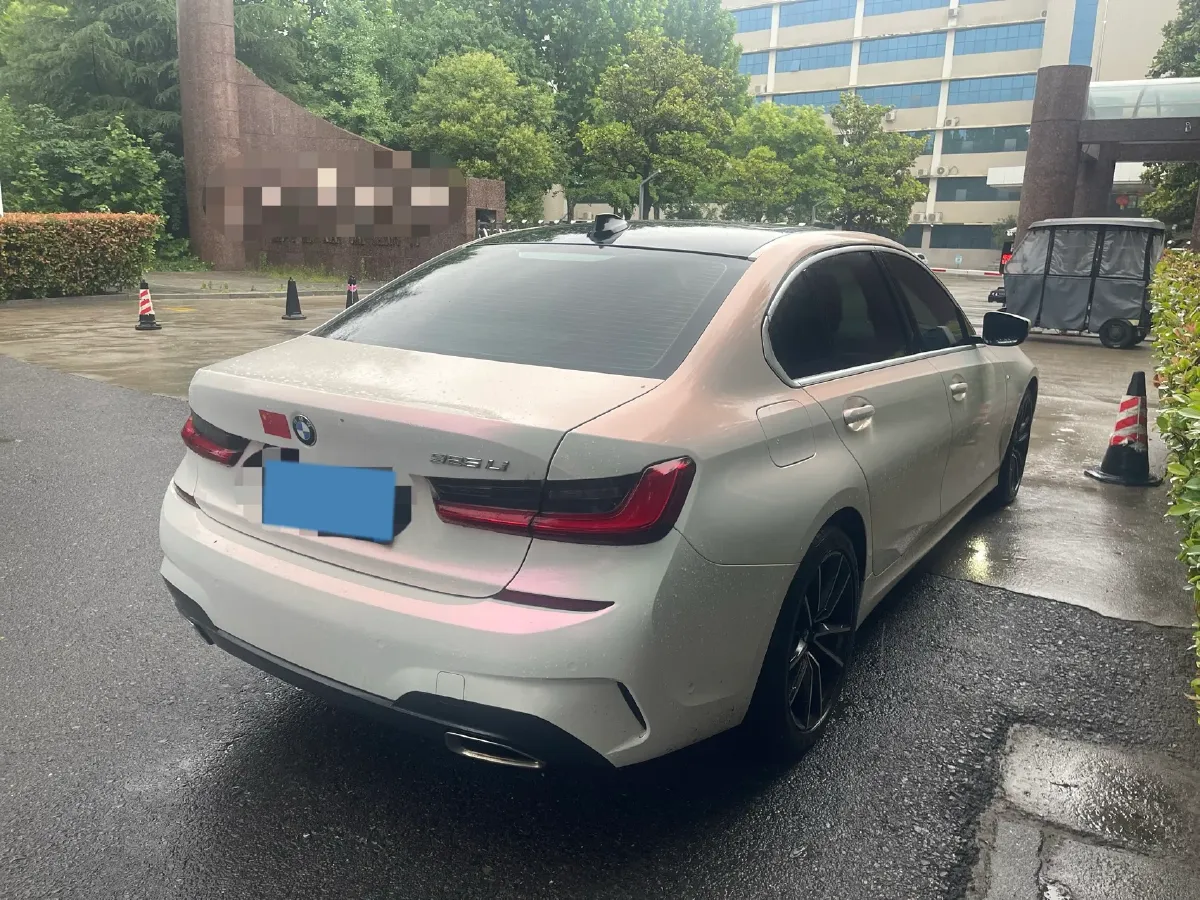 2021 BMW 3 Series 2.0T 184HP L4 8AT,autocango,china used car exporter,china ev exporter,chinese used car exporter,chinese used ev exporter