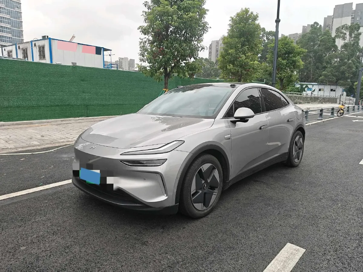 2024 IM L6 BEV 75KWH,autocango,china used car exporter,china ev exporter,chinese used car exporter,chinese used ev exporter