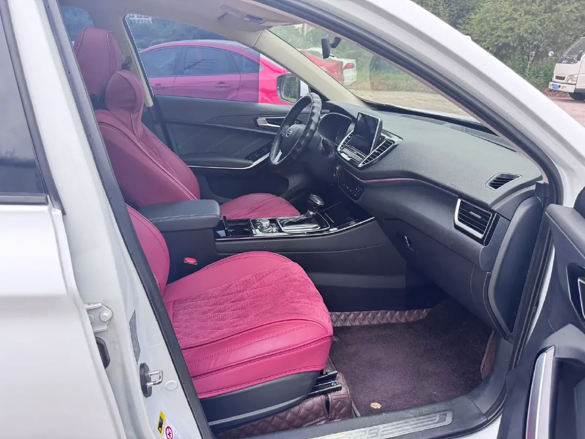 2018 FAW Senia R9 1.2T 143HP L4 7DCT,autocango,china used car exporter,china ev exporter,chinese used car exporter,chinese used ev exporter