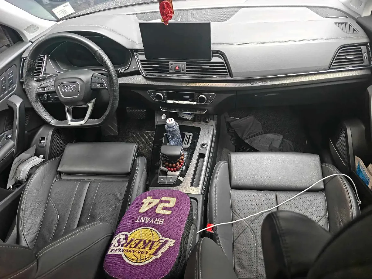 2022 Audi Q5L 2.0T 252HP L4 7DCT,autocango,china used car exporter,china ev exporter,chinese used car exporter,chinese used ev exporter