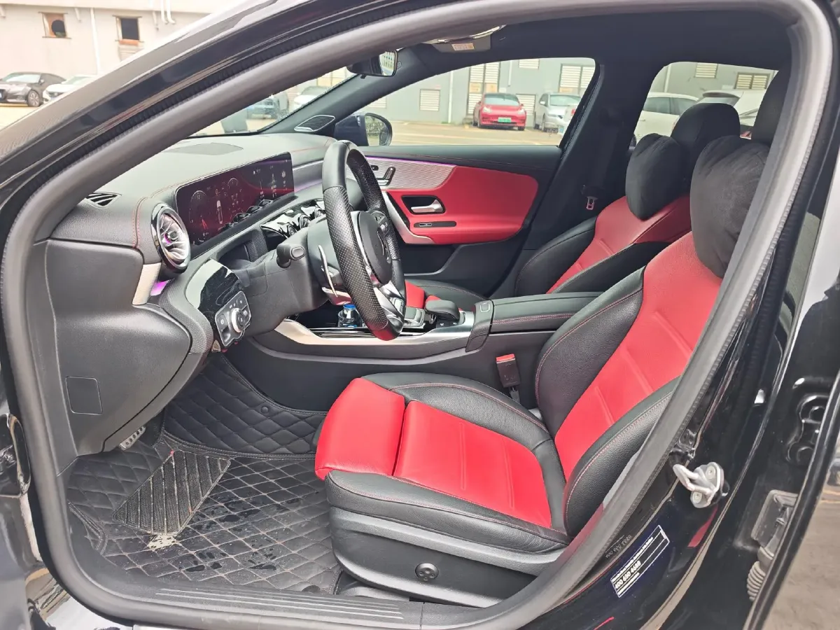 2023 Mercedes-Benz A AMG 2.0T 306HP L4 7DCT,autocango,china used car exporter,china ev exporter,chinese used car exporter,chinese used ev exporter