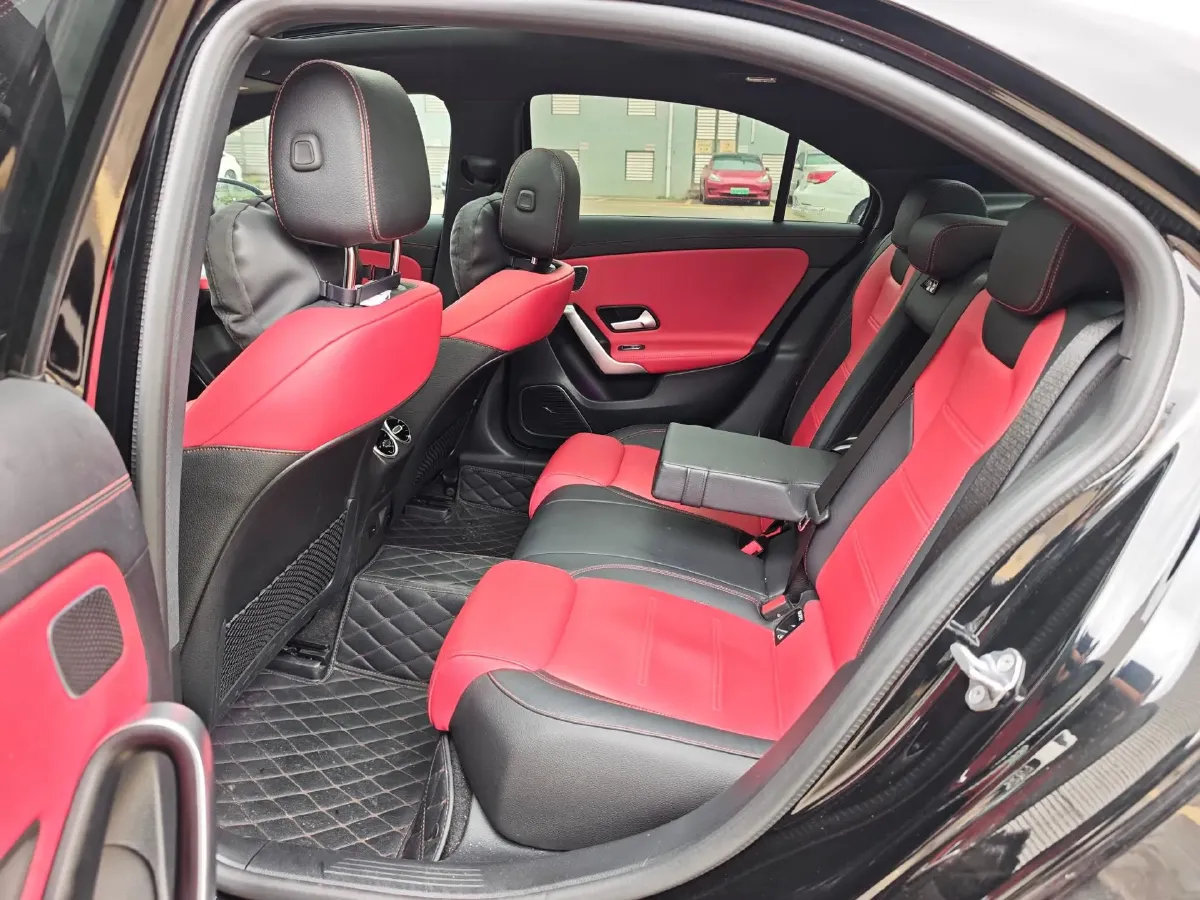 2023 Mercedes-Benz A AMG 2.0T 306HP L4 7DCT,autocango,china used car exporter,china ev exporter,chinese used car exporter,chinese used ev exporter