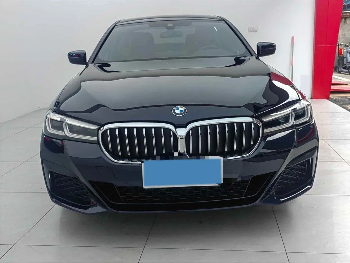 2023 BMW 5 Series 2.0T 245HP L4 8AT,autocango,china used car exporter,china ev exporter,chinese used car exporter,chinese used ev exporter