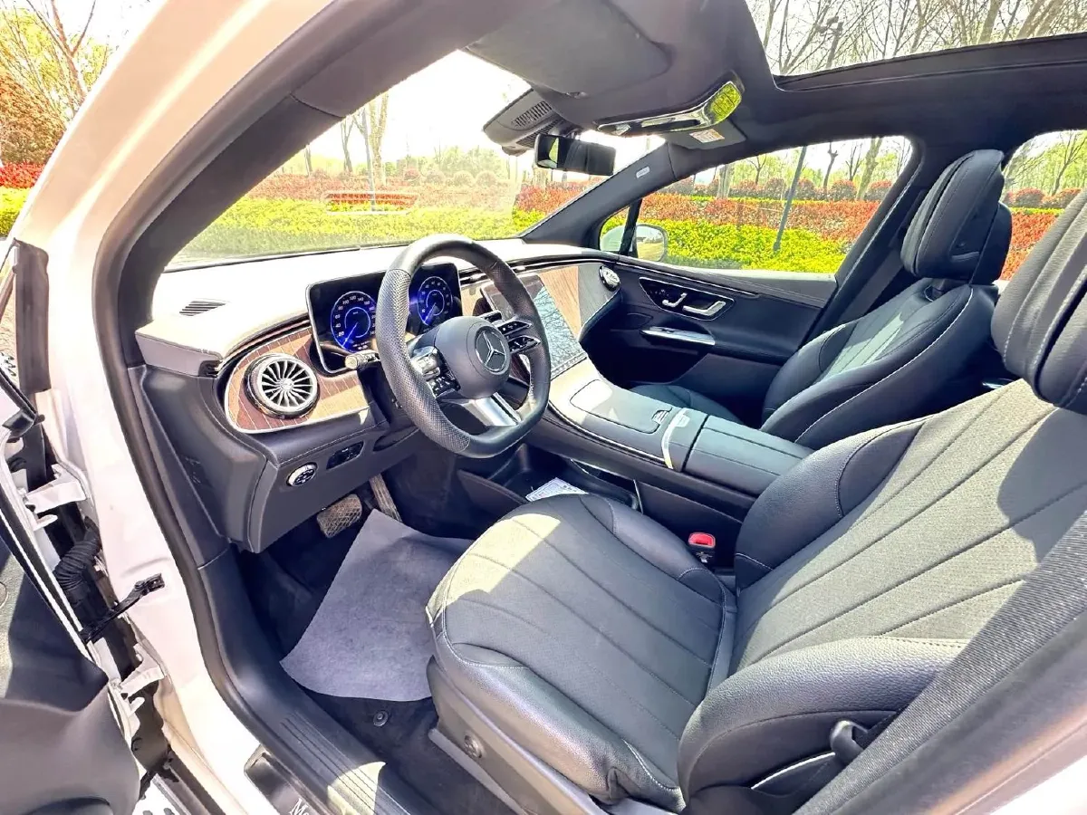 2024 Mercedes-Benz EQE SUV BEV 96.1KWH,autocango,china used car exporter,china ev exporter,chinese used car exporter,chinese used ev exporter