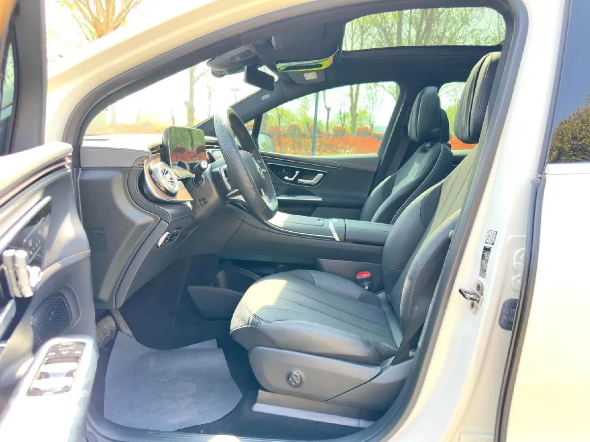 2024 Mercedes-Benz EQE SUV BEV 96.1KWH,autocango,china used car exporter,china ev exporter,chinese used car exporter,chinese used ev exporter