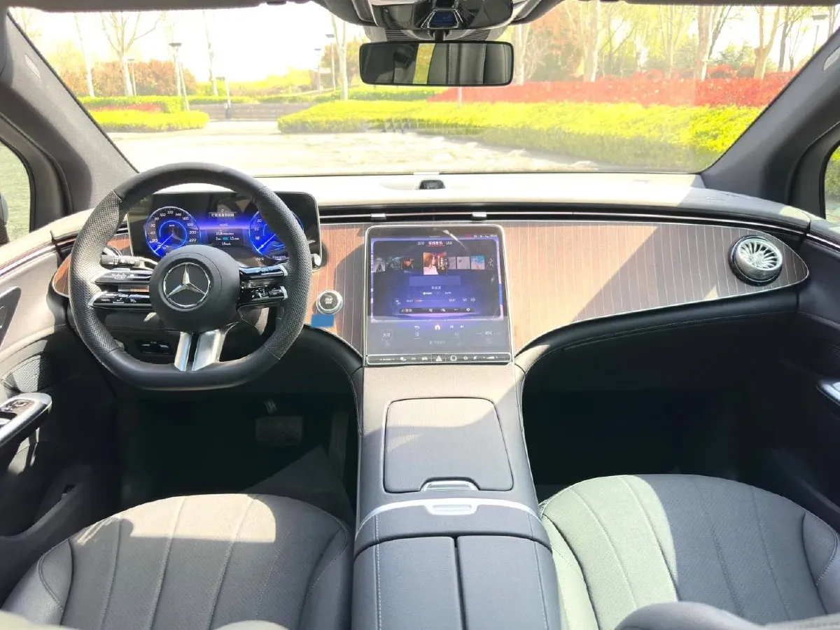 2024 Mercedes-Benz EQE SUV BEV 96.1KWH,autocango,china used car exporter,china ev exporter,chinese used car exporter,chinese used ev exporter