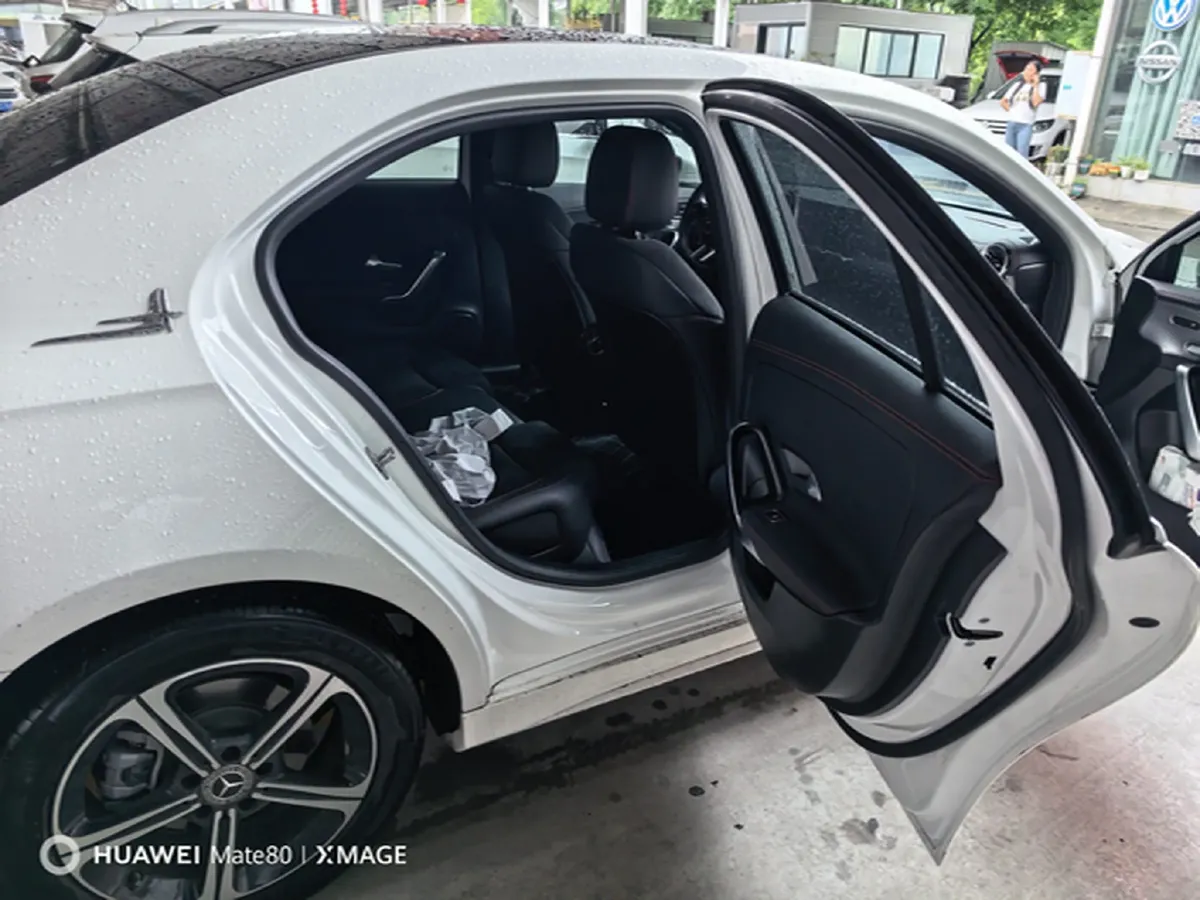 2025 Mercedes-Benz A Class 1.3T 163HP L4 7DCT,autocango,china used car exporter,china ev exporter,chinese used car exporter,chinese used ev exporter