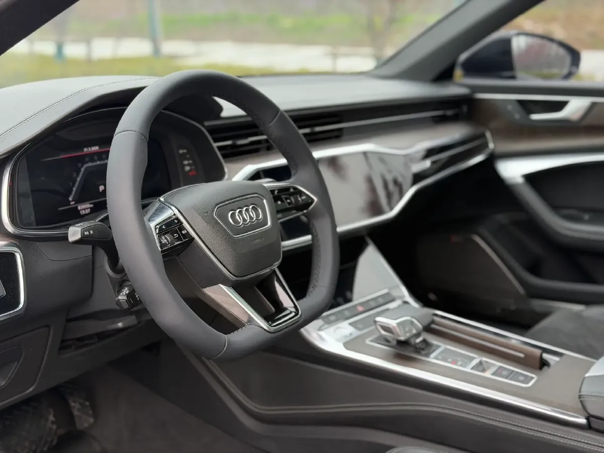 2020 Audi A6L 3.0T 340HP V6 7DCT,autocango,china used car exporter,china ev exporter,chinese used car exporter,chinese used ev exporter