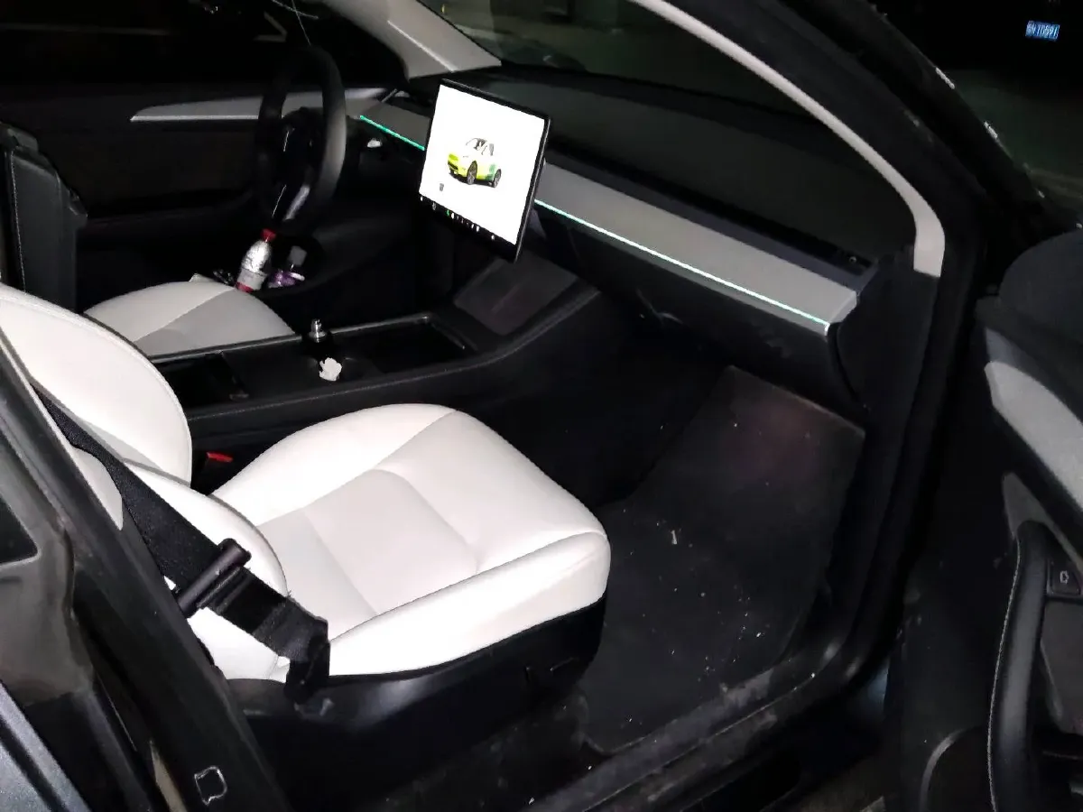 2022 BMW 3 Series 2.0T 184HP L4 8AT,autocango,china used car exporter,china ev exporter,chinese used car exporter,chinese used ev exporter