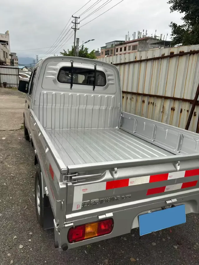 2023 WuLing RongGuang New Truck 1.5L 102HP L4 5MT,autocango,china used car exporter,china ev exporter,chinese used car exporter,chinese used ev exporter