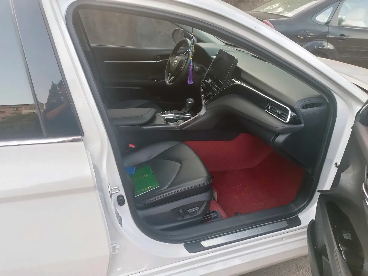 2021 Toyota Camry 2.5L 209HP L4 8AT,autocango,china used car exporter,china ev exporter,chinese used car exporter,chinese used ev exporter