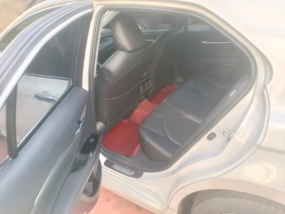 2021 Toyota Camry 2.5L 209HP L4 8AT,autocango,china used car exporter,china ev exporter,chinese used car exporter,chinese used ev exporter