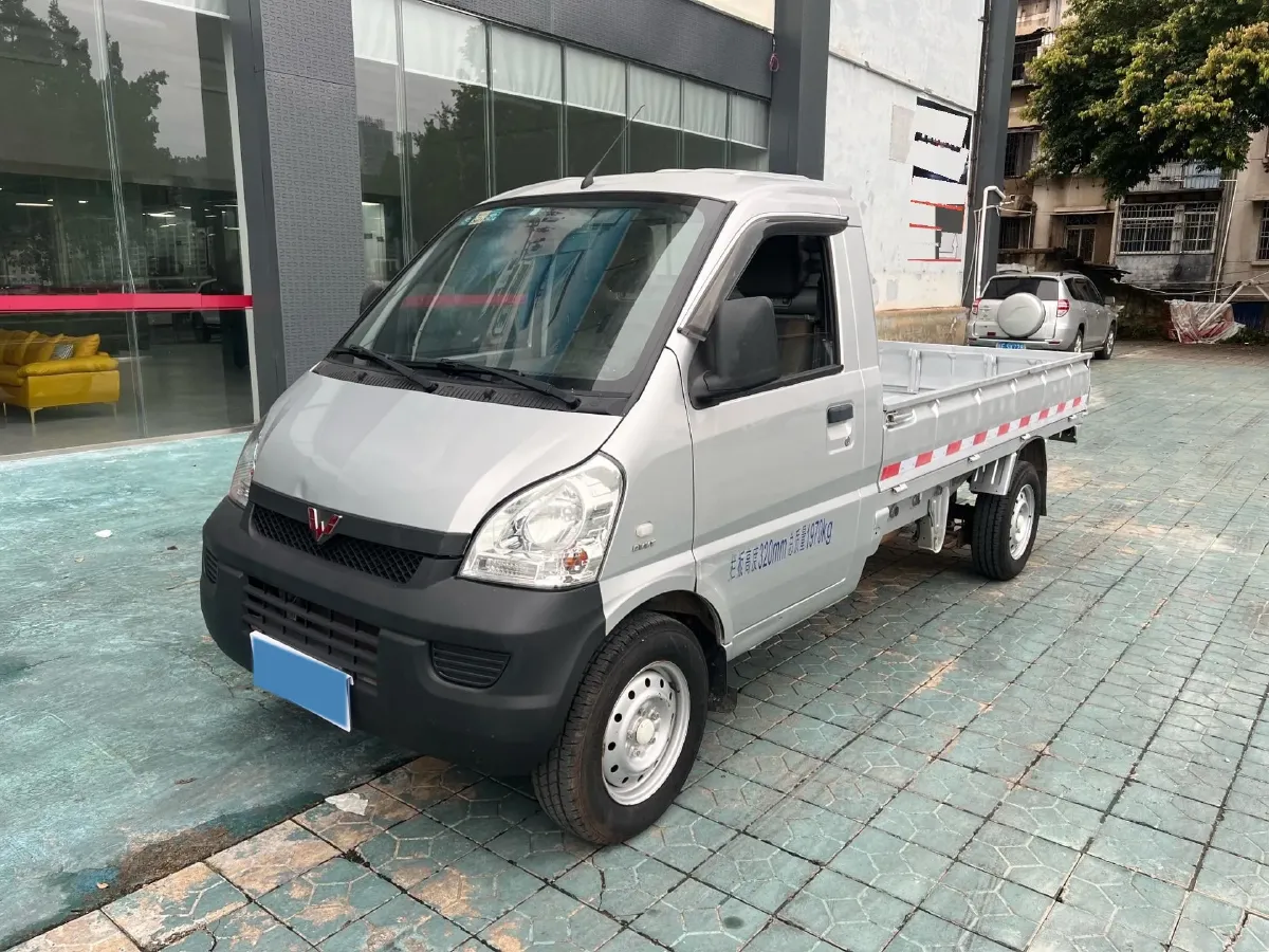 2020 WuLing RongGuang Mini Truck 1.5L 99HP L4 5MT,autocango,china used car exporter,china ev exporter,chinese used car exporter,chinese used ev exporter