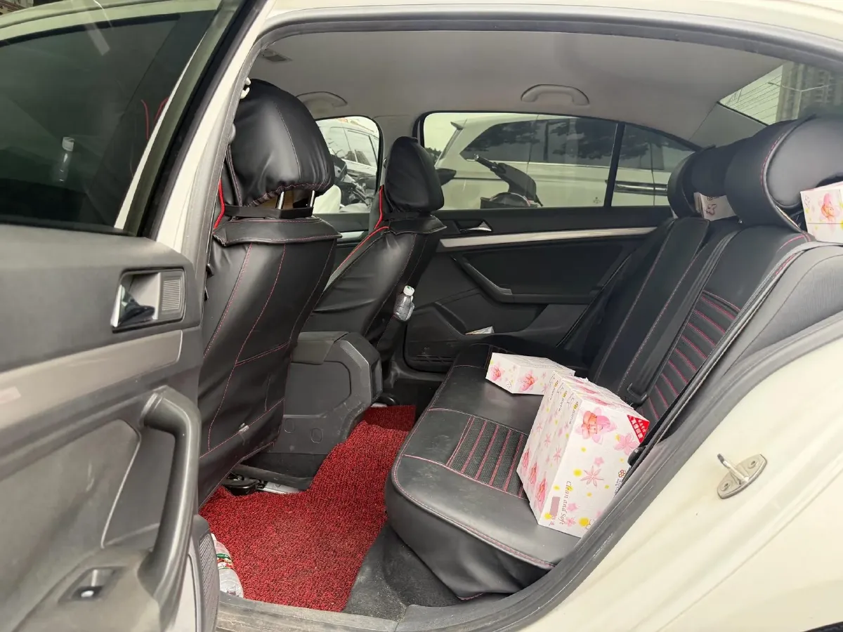 2017 Volkswagen Lavida 1.6L 110HP L4 6AT,autocango,china used car exporter,china ev exporter,chinese used car exporter,chinese used ev exporter