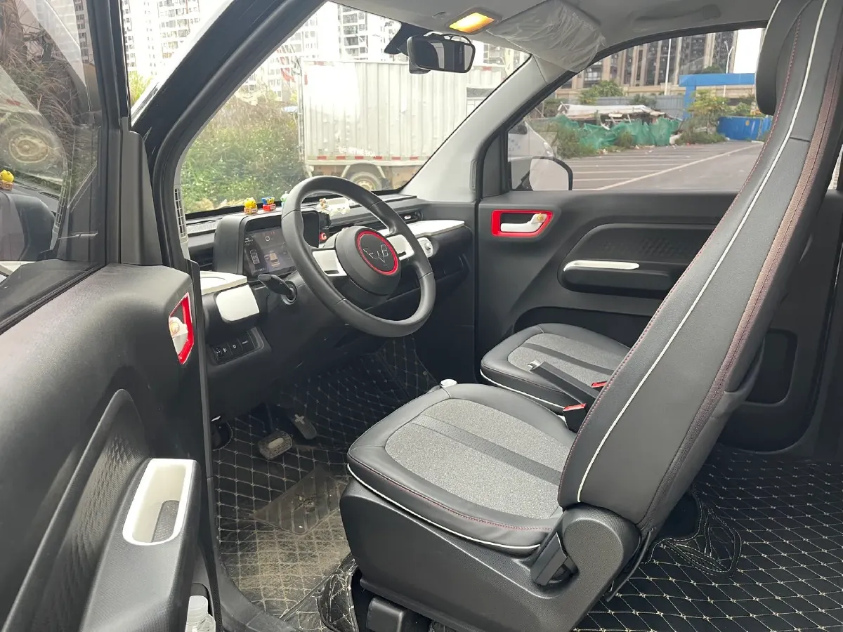 2022 WuLing HongGuang MINI EV BEV 17.3KWH,autocango,china used car exporter,china ev exporter,chinese used car exporter,chinese used ev exporter