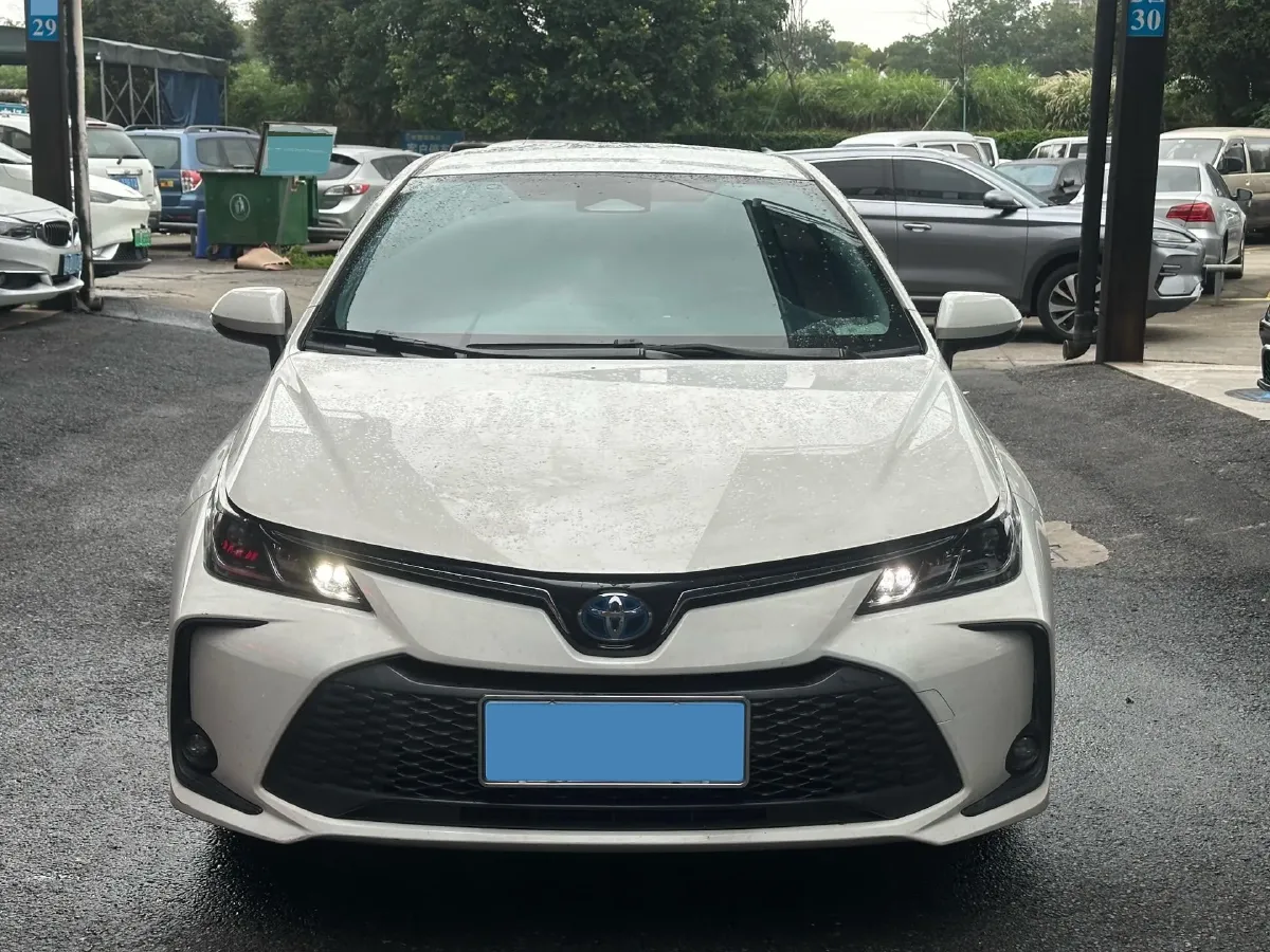 2023 Toyota Corolla 1.8L 98HP L4 E-CVT Hybrid,autocango,china used car exporter,china ev exporter,chinese used car exporter,chinese used ev exporter