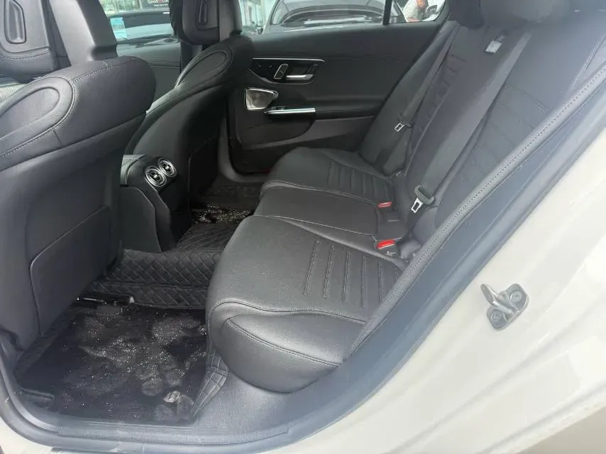 2025 Mercedes-Benz C Class 1.5T 204HP L4 9AT,autocango,china used car exporter,china ev exporter,chinese used car exporter,chinese used ev exporter