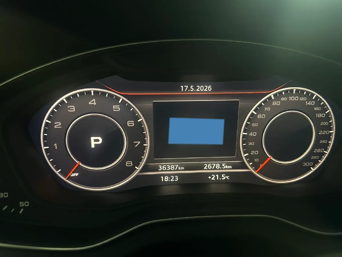2020 Audi Q5L 2.0T 190HP L4 7DCT,autocango,china used car exporter,china ev exporter,chinese used car exporter,chinese used ev exporter