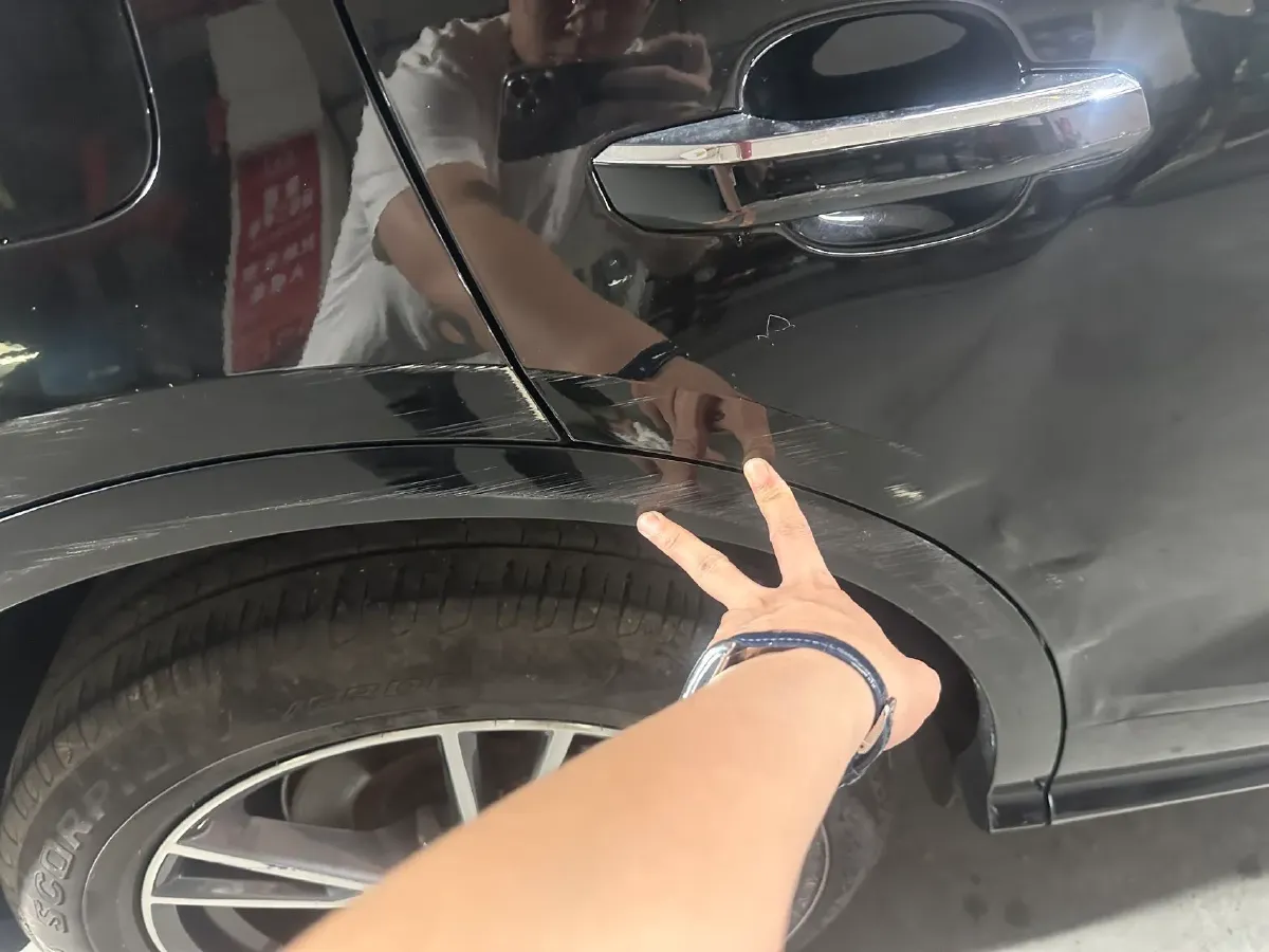 2020 Audi Q5L 2.0T 190HP L4 7DCT,autocango,china used car exporter,china ev exporter,chinese used car exporter,chinese used ev exporter