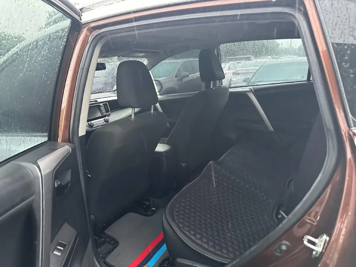 2019 Toyota RAV4 2.0L 151HP L4 CVT,autocango,china used car exporter,china ev exporter,chinese used car exporter,chinese used ev exporter