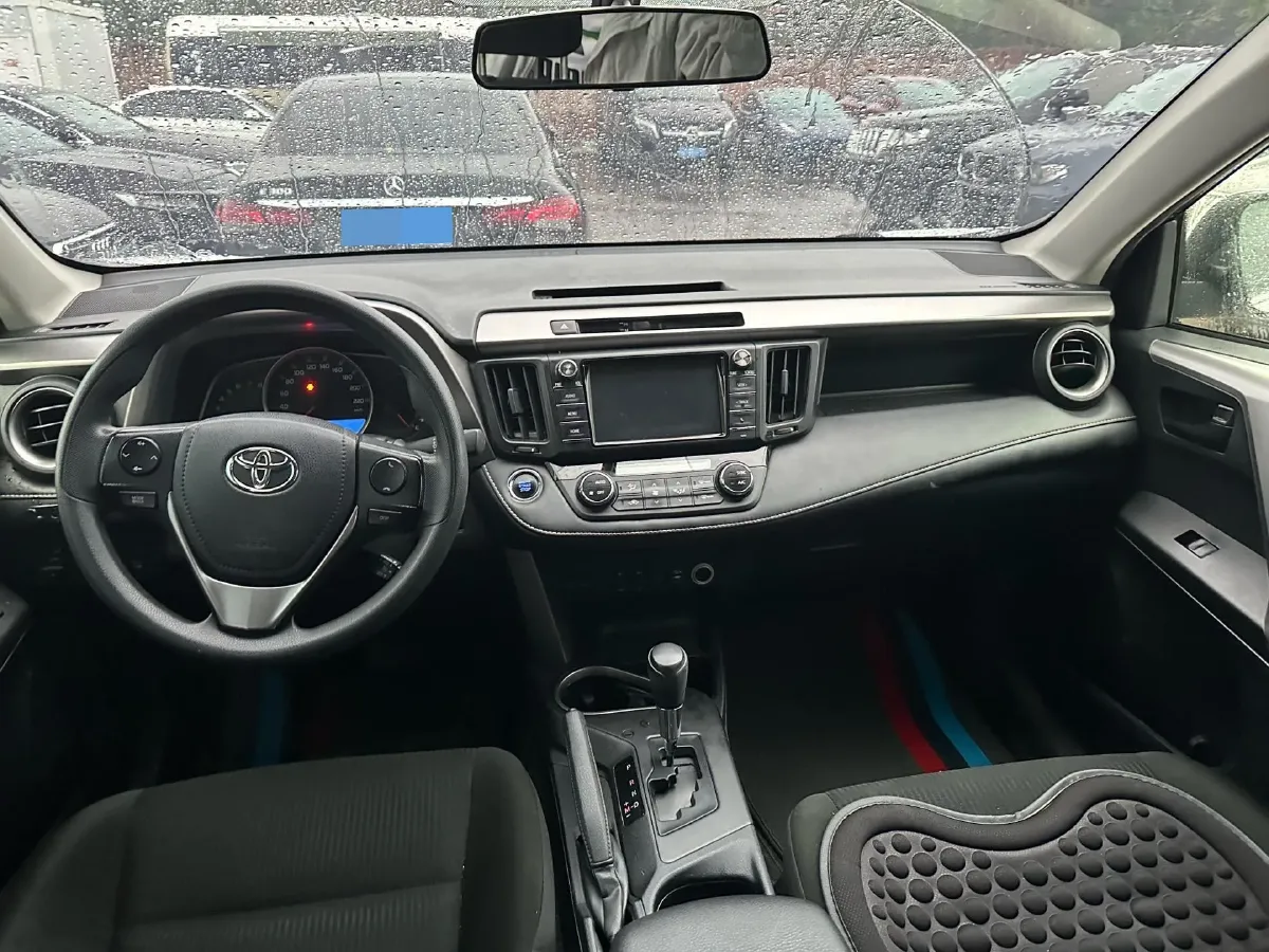 2019 Toyota RAV4 2.0L 151HP L4 CVT,autocango,china used car exporter,china ev exporter,chinese used car exporter,chinese used ev exporter
