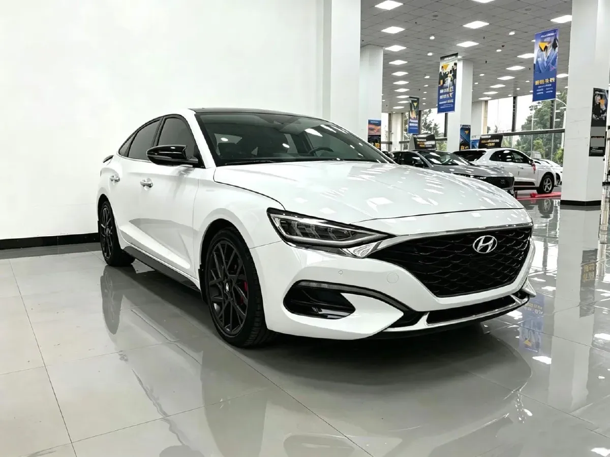 2021 Hyundai La Festa 1.6T 204HP L4 7DCT,autocango,china used car exporter,china ev exporter,chinese used car exporter,chinese used ev exporter