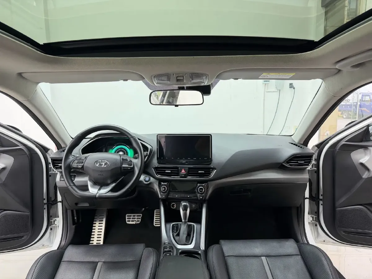 2021 Hyundai La Festa 1.6T 204HP L4 7DCT,autocango,china used car exporter,china ev exporter,chinese used car exporter,chinese used ev exporter