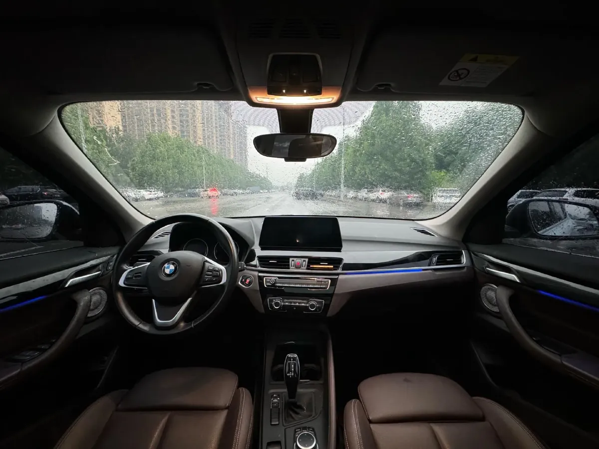 2022 BMW X1 1.5T 140HP L3 7DCT,autocango,china used car exporter,china ev exporter,chinese used car exporter,chinese used ev exporter