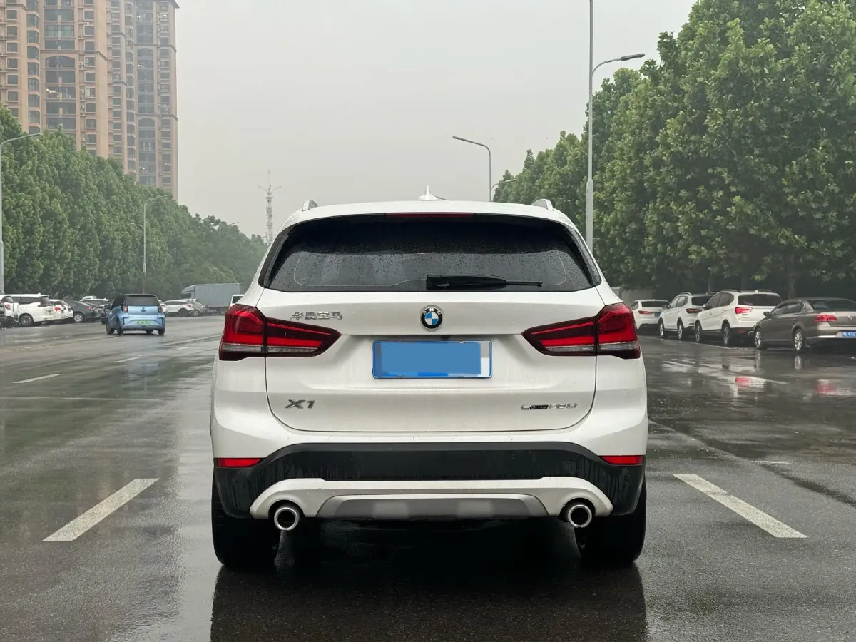 2022 BMW X1 1.5T 140HP L3 7DCT,autocango,china used car exporter,china ev exporter,chinese used car exporter,chinese used ev exporter