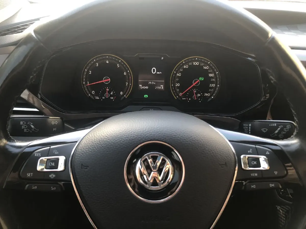2019 MINI MINI 1.5T 102HP L3 7DCT,autocango,china used car exporter,china ev exporter,chinese used car exporter,chinese used ev exporter