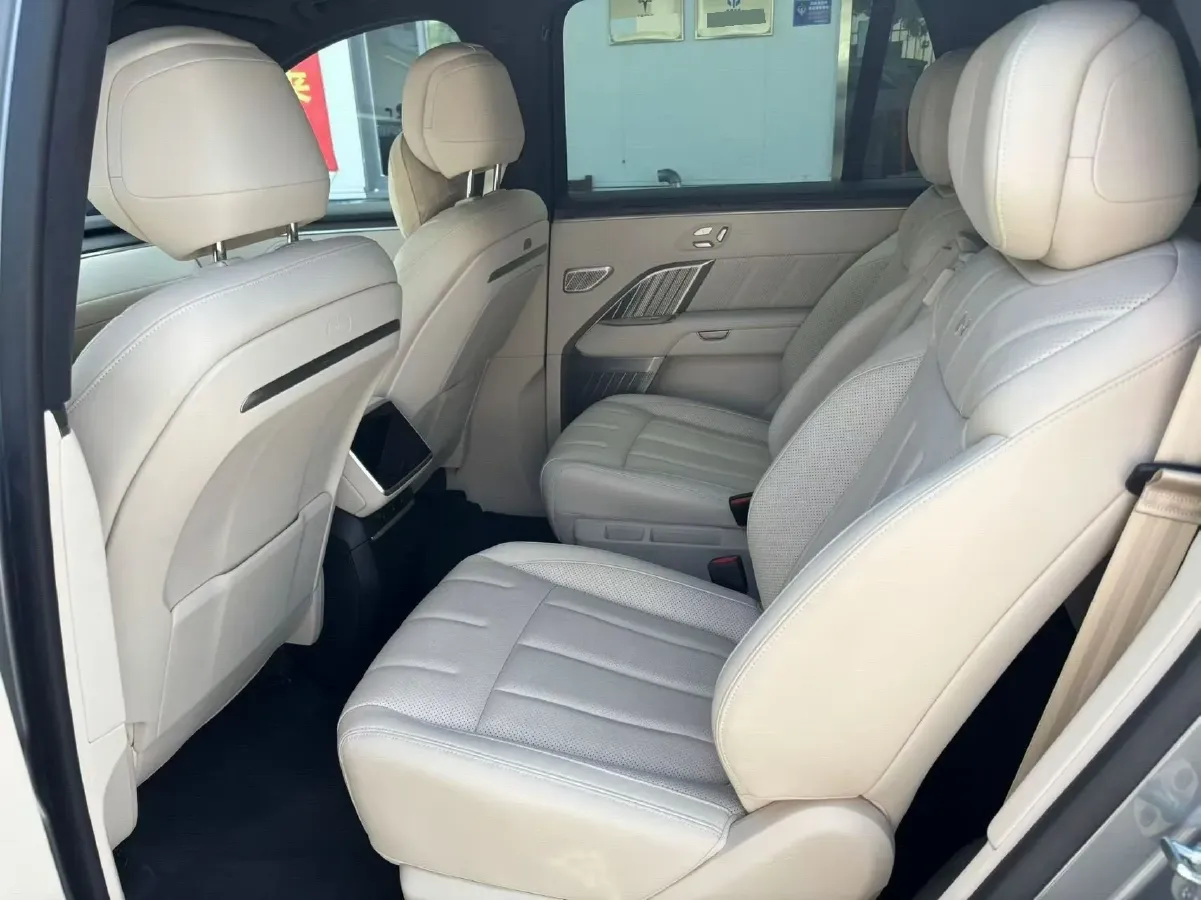 2025 ONVO L90 BEV,autocango,china used car exporter,china ev exporter,chinese used car exporter,chinese used ev exporter