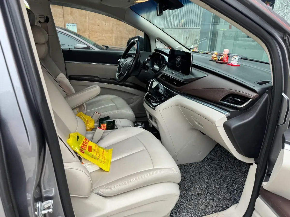 2021 Buick GL8 2.0T 237HP L4 9AT,autocango,china used car exporter,china ev exporter,chinese used car exporter,chinese used ev exporter