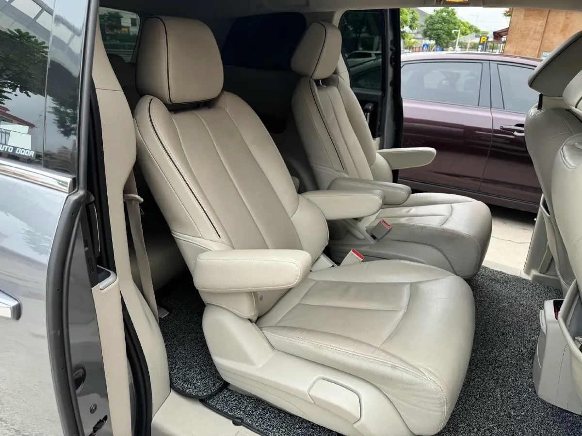 2021 Buick GL8 2.0T 237HP L4 9AT,autocango,china used car exporter,china ev exporter,chinese used car exporter,chinese used ev exporter