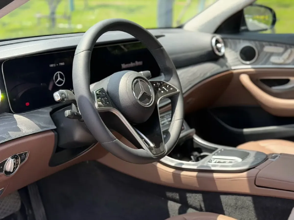2021 Mercedes-Benz E Class 2.0T 258HP L4 9AT,autocango,china used car exporter,china ev exporter,chinese used car exporter,chinese used ev exporter