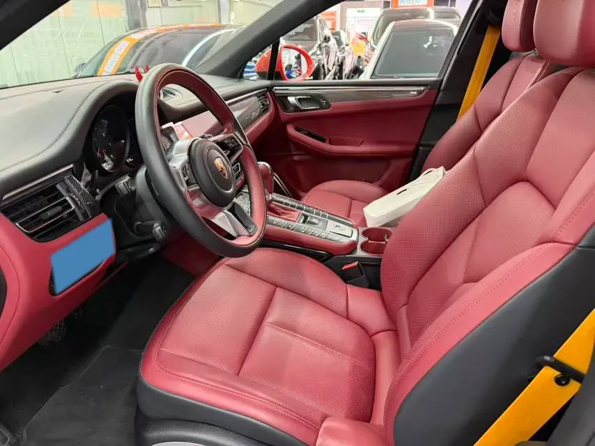 2018 Porsche Macan 2.0T 252HP L4 7DCT,autocango,china used car exporter,china ev exporter,chinese used car exporter,chinese used ev exporter