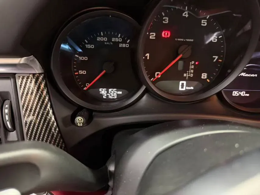 2018 Porsche Macan 2.0T 252HP L4 7DCT,autocango,china used car exporter,china ev exporter,chinese used car exporter,chinese used ev exporter